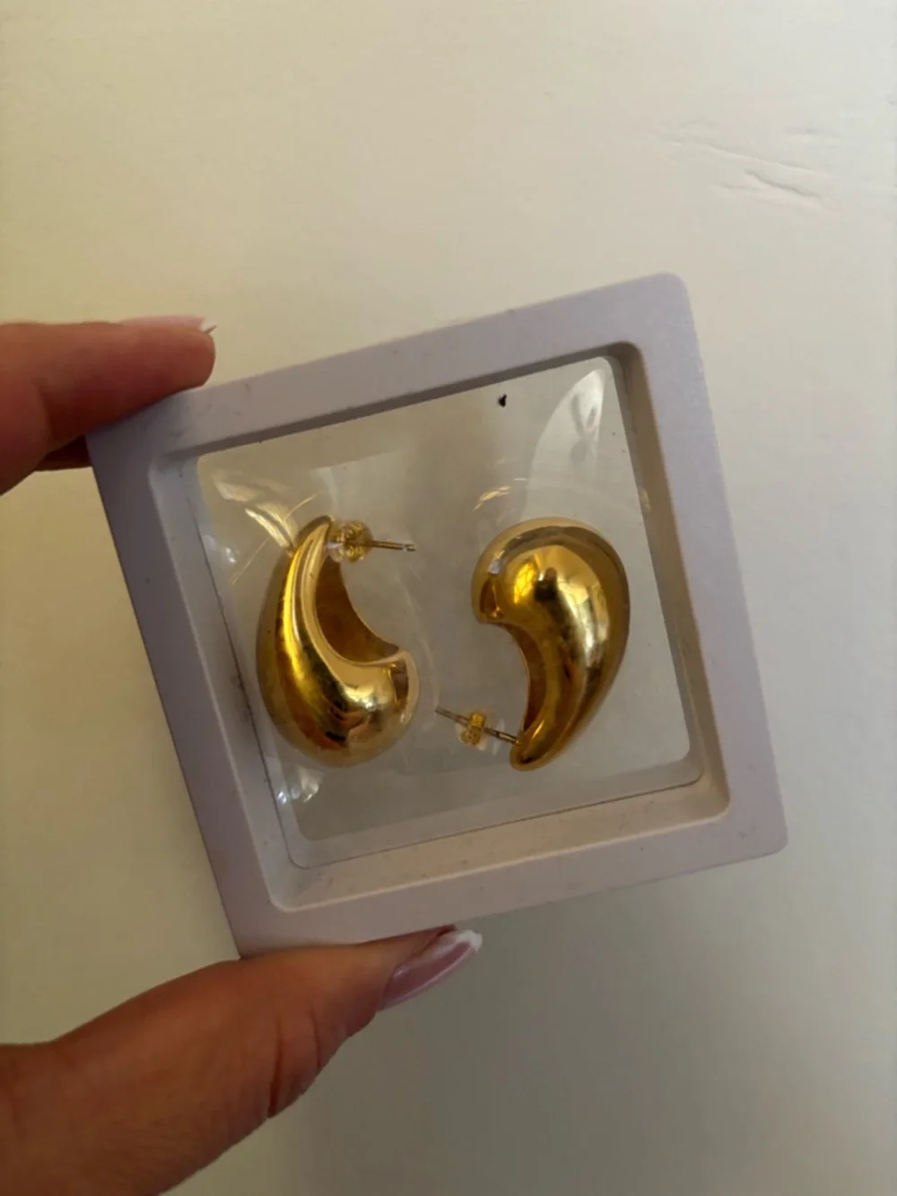 Mystery Glass of Jewelry/ Accessories